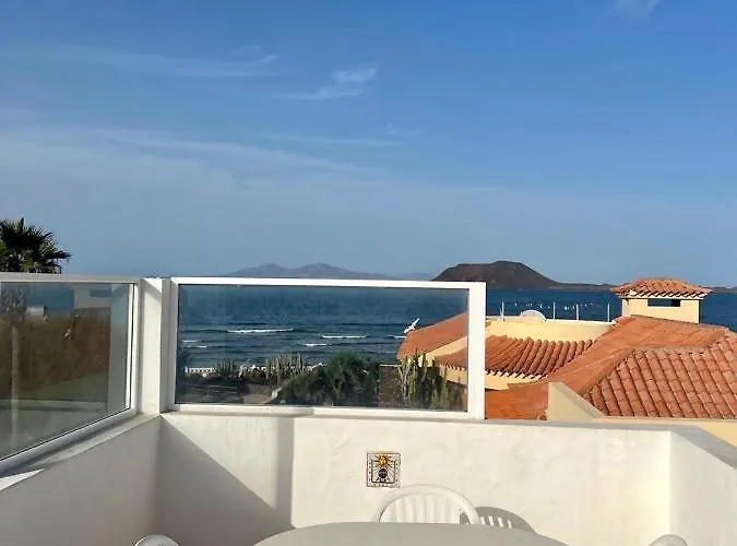 Pura Vida Surf House Albergue La Oliva