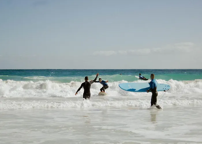 Pura Vida Surf House La Oliva