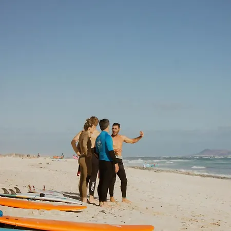 Pura Vida Surf Camp & School La Oliva