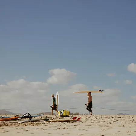 Pura Vida Surf Camp & School