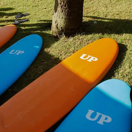 Pura Vida Surf Camp & School * La Oliva
