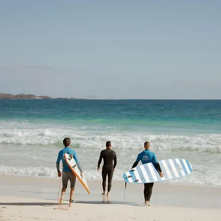 Pura Vida Surf House *