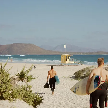 Pura Vida Surf House Albergue La Oliva