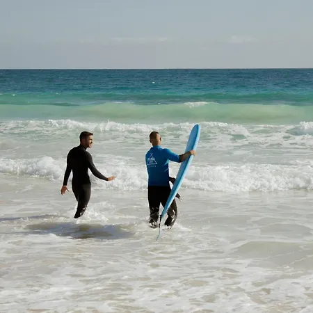 Hostel Pura Vida Surf Camp & School *