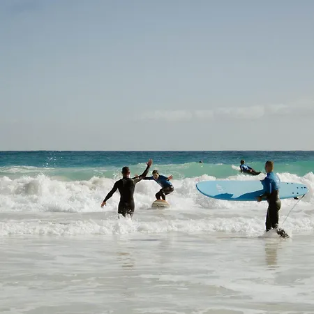 Pura Vida Surf Camp & School La Oliva