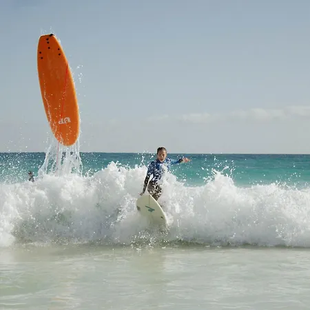 Albergue Pura Vida Surf House