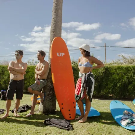 Hostel Pura Vida Surf Camp & School *