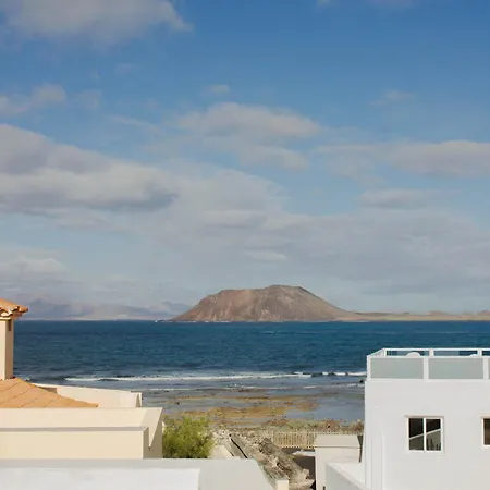 Pura Vida Surf Camp & School Hostel La Oliva