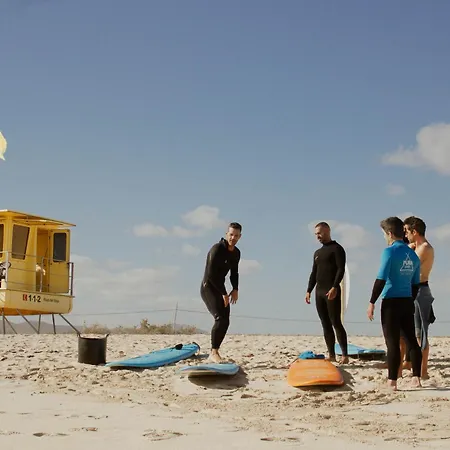 Pura Vida Surf Camp & School * לה אוליבה