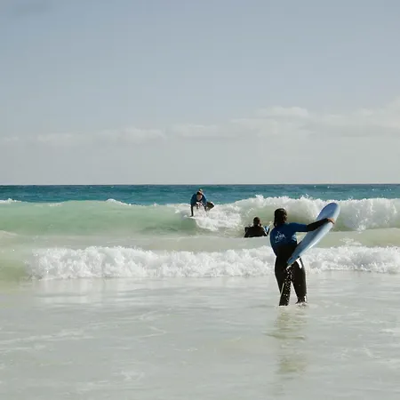 Pura Vida Surf Camp & School