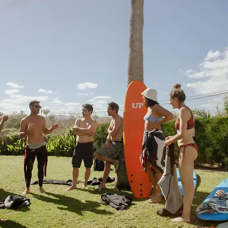 Pura Vida Surf Camp & School אכסניה לה אוליבה